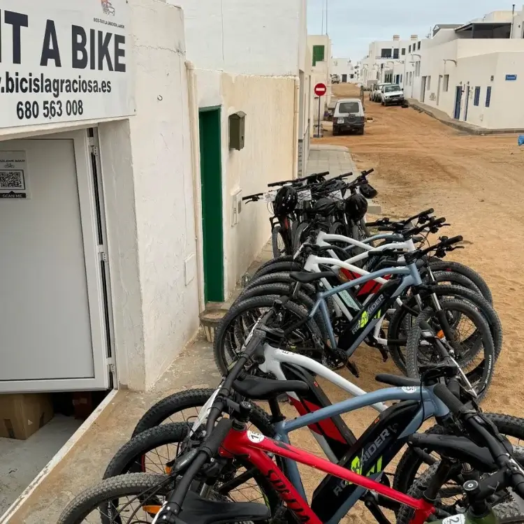 alquiler bicis la graciosa